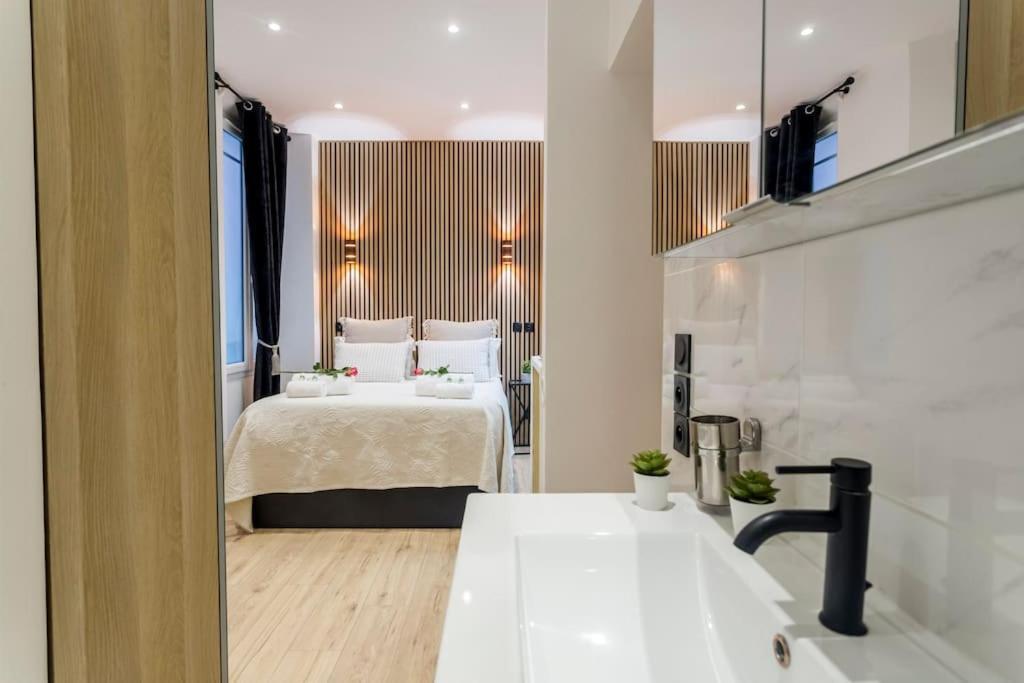 Suite Paris, Tour Eiffel, Champs Elysees Екстер'єр фото